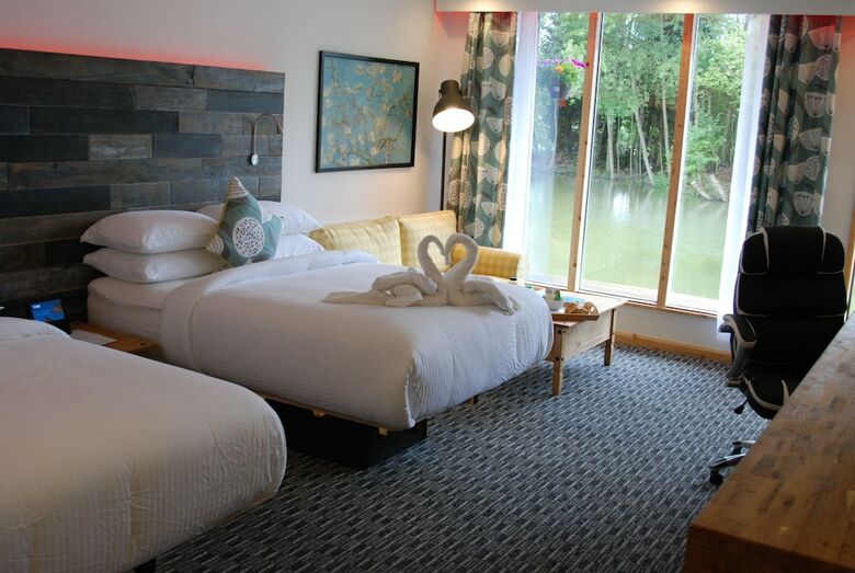 Bed & Breakfast The Waterfront Lodges