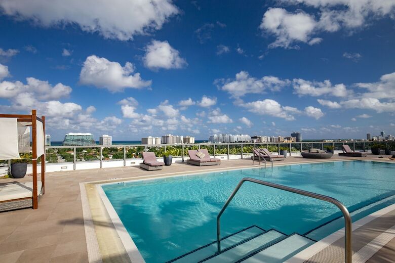 Acqua Bay Luxury Apartments