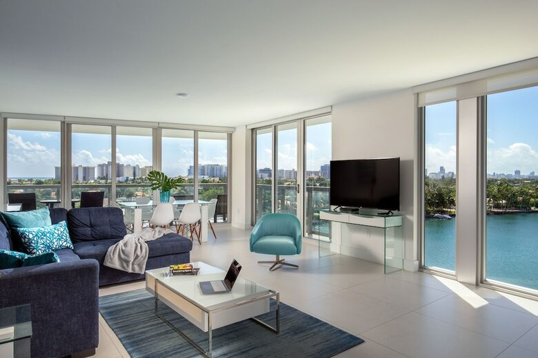 Acqua Bay Luxury Apartments