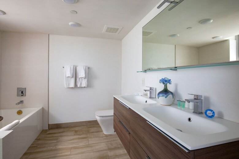 Acqua Bay Luxury Apartments