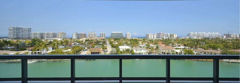 Acqua Bay Luxury Apartments
