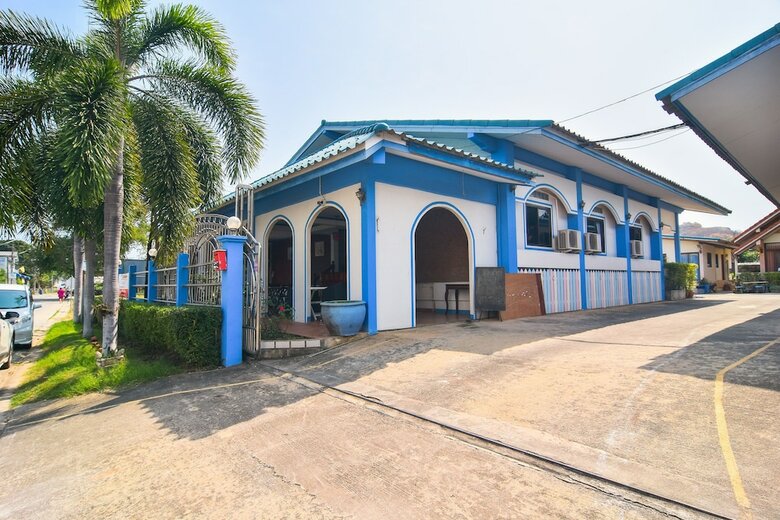 Hotel Oyo 570 Seaside Hua Hin