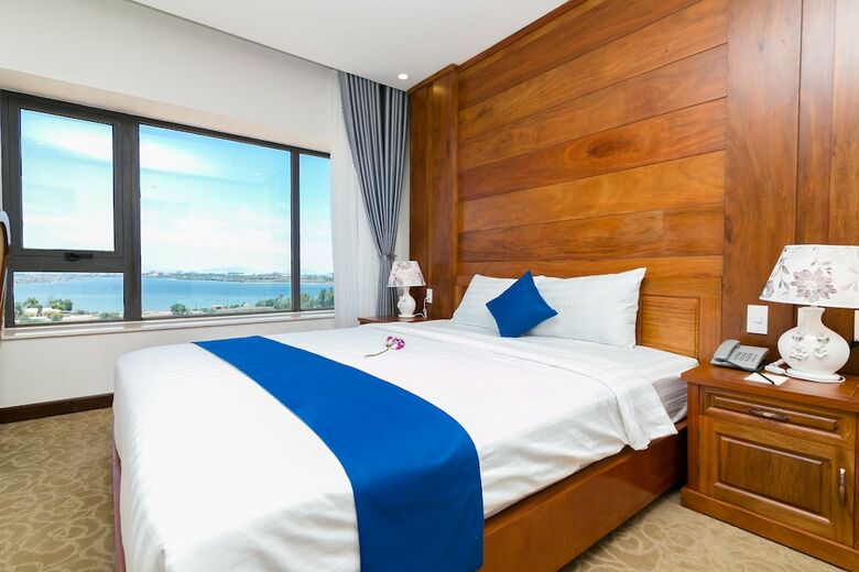 Navy Hotel Cam Ranh
