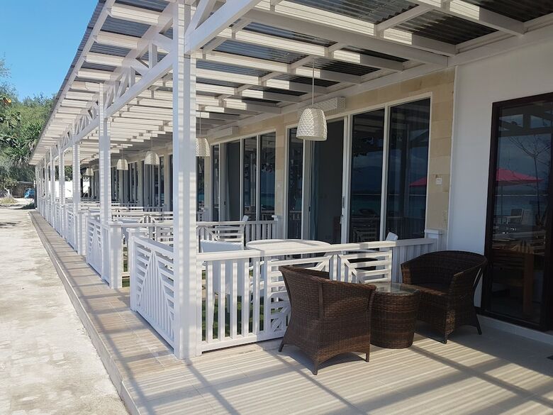 Bed & Breakfast Meno Mojo Beach Resort
