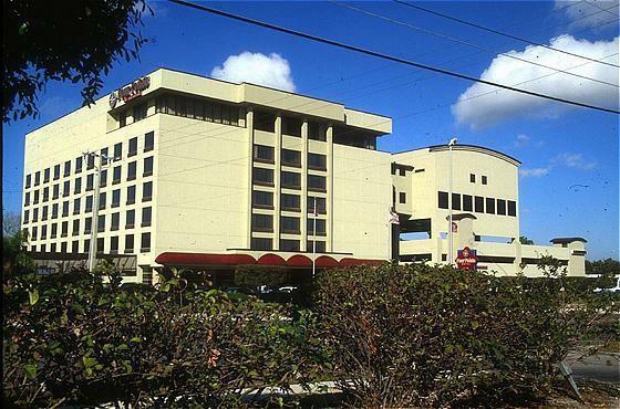 Imperial Swan Hotel & Suites