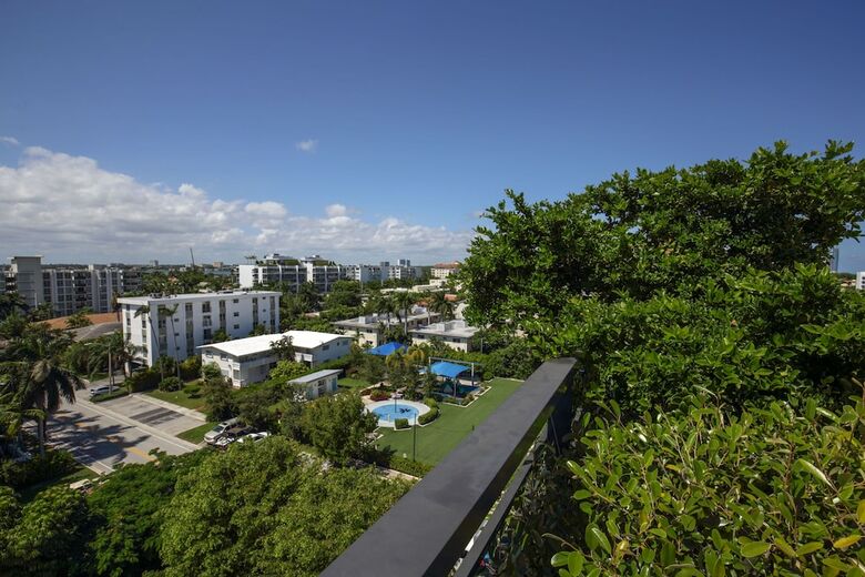 Apartamentos Moderno Residences By Bay Breeze