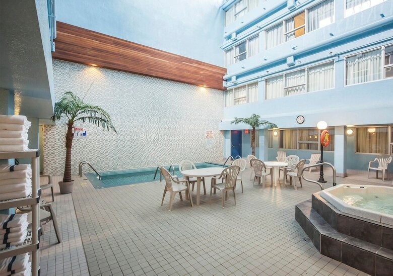 Hotel Comfort Inn & Suites Downtown Edmonton