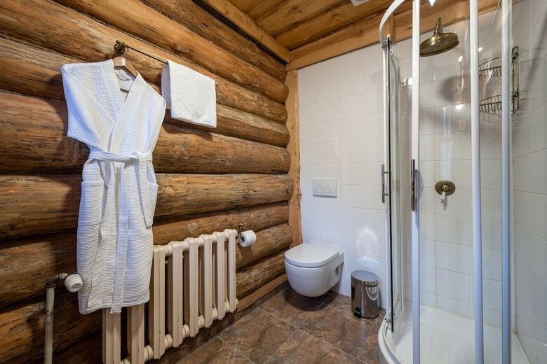 Hotel Ethnocomplex Bobrovaya Dolina