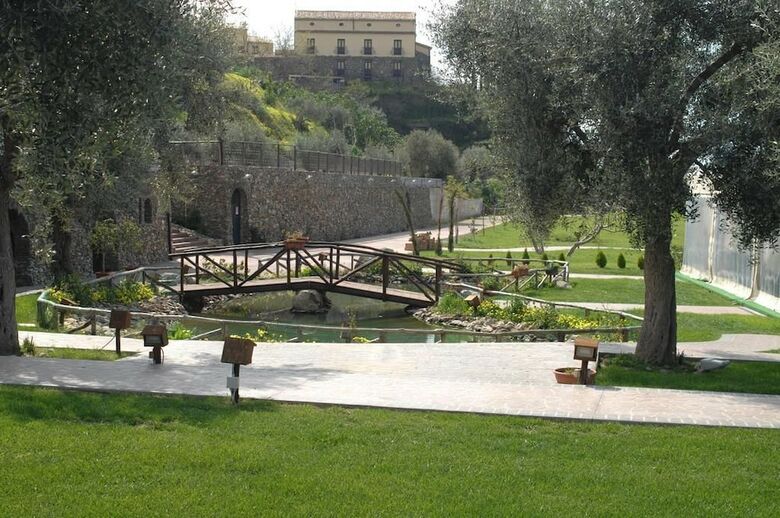 Posada Borgo Della Marinella