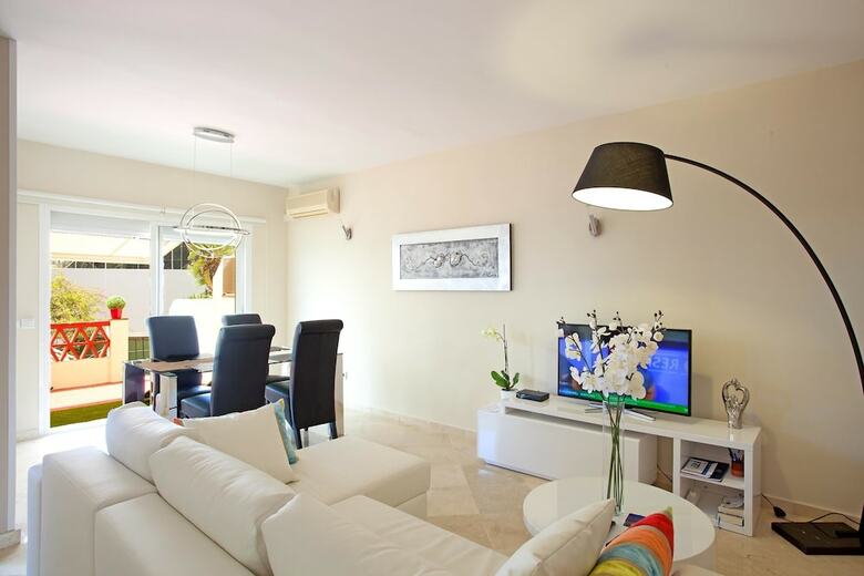 Apartment Pinos De Aloha