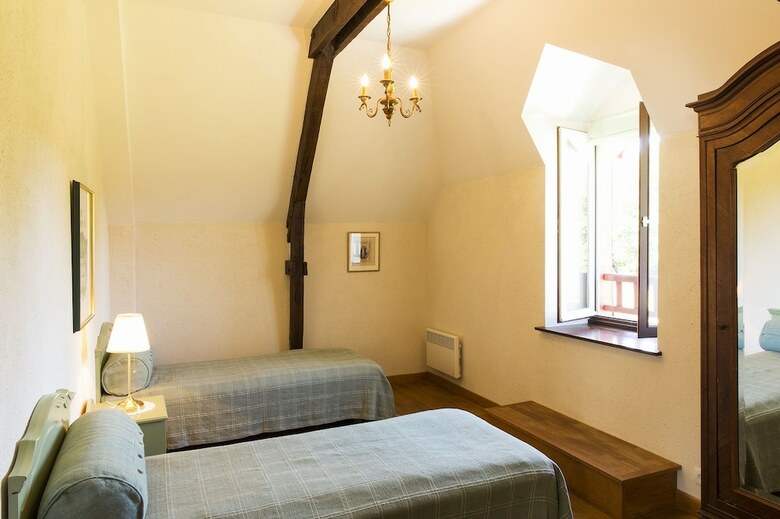 Large Park House Grand Val