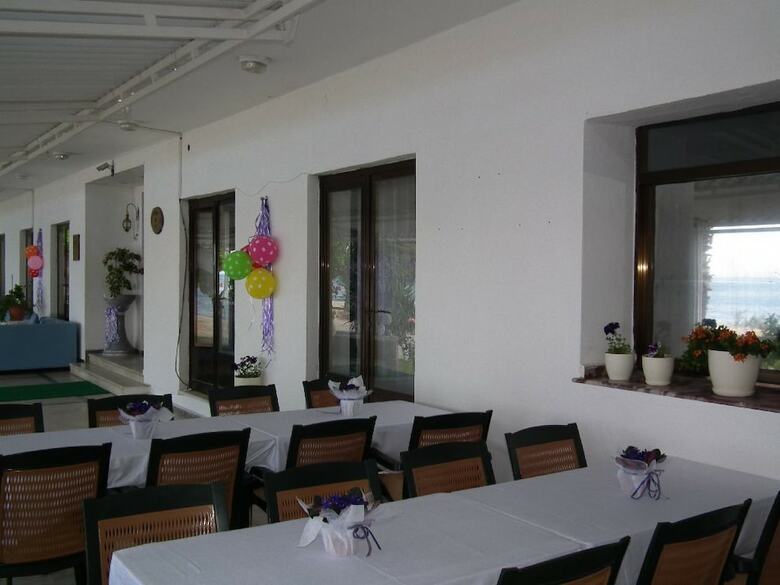 Eker Bermuda Hotel