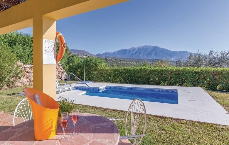 Aparthotel Complejo Tur�stico Rural Las Mayoralas