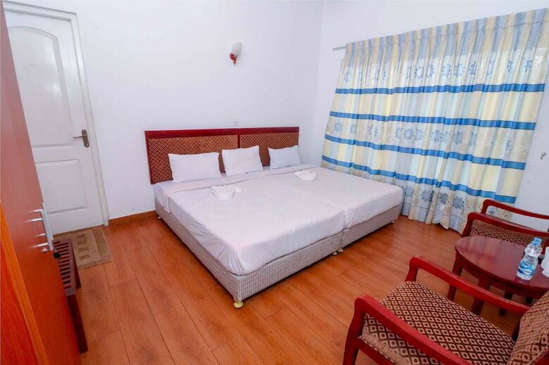 Hotel Yoho Villa Lake View