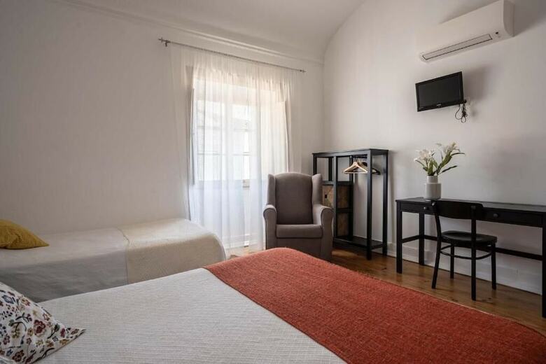 Hotel Burgos Guest House