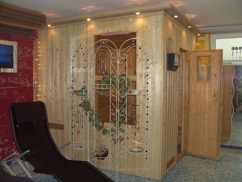 Atina Hotel