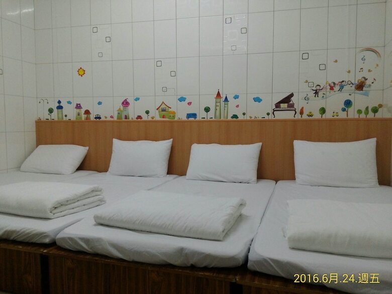 Hotel Caitlyn Hostel II