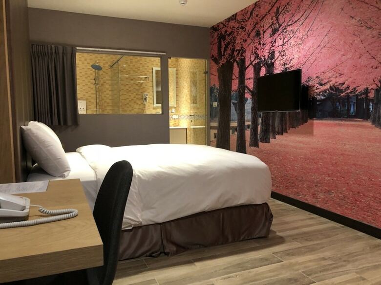 Honest&warm Hotel