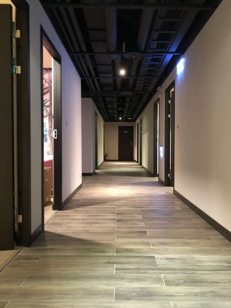 Honest&warm Hotel