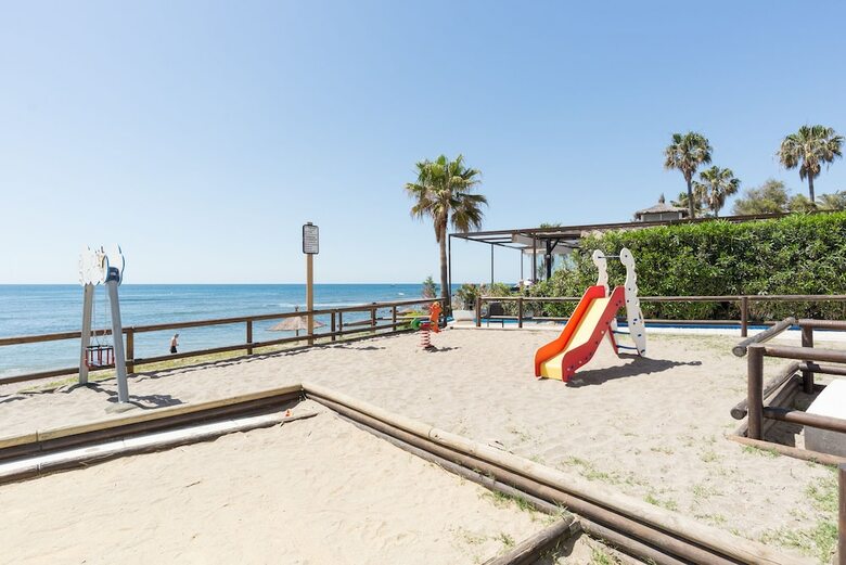 Apartamentos Calahonda Primera Linea De Playa