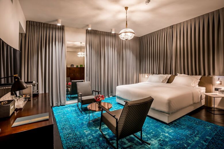 Lear Sense - Experience Luxury Hotel