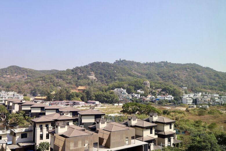 Joyze Hotel Xiamen, Curio Collection By Hilton
