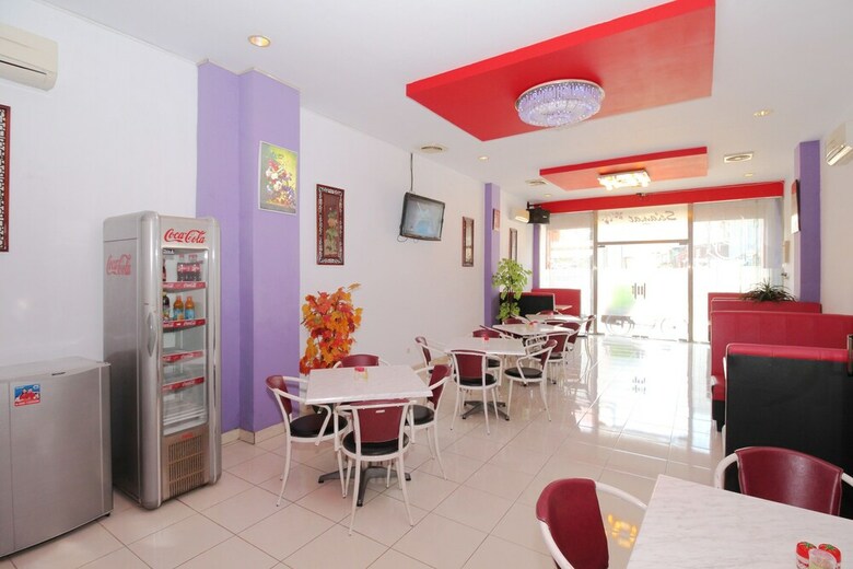 Hotel Airy Wajo Buru 23 Makassar