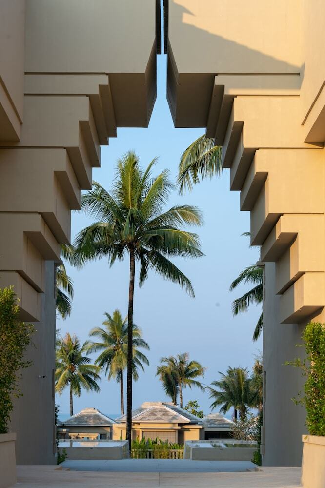 Hotel Devasom Khao Lak Beach Resort & Villas