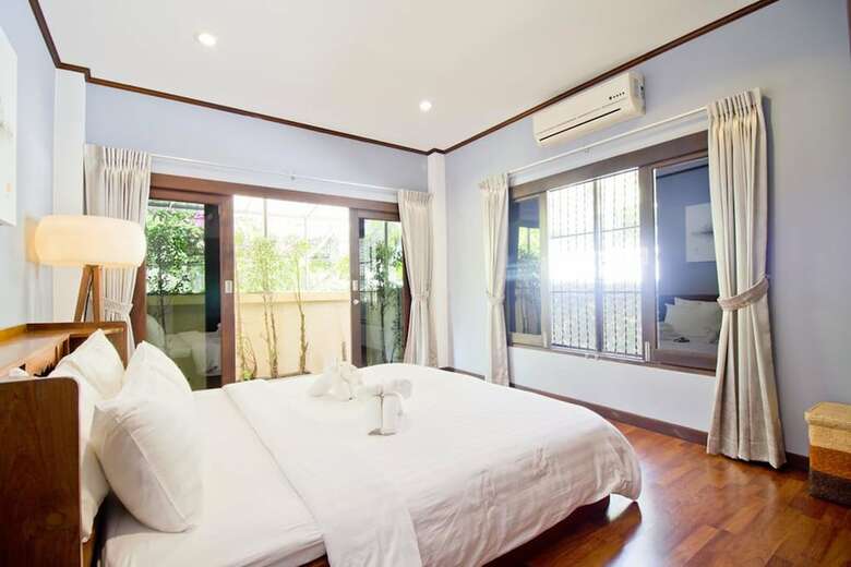 Baan Rawee Villas