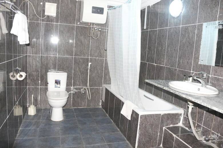Royal Charlin Hotel And Suites