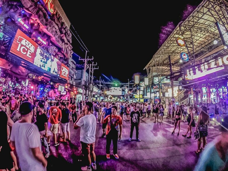 Hostal Sleep Box Patong