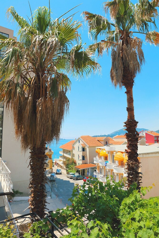Hotel Meduza