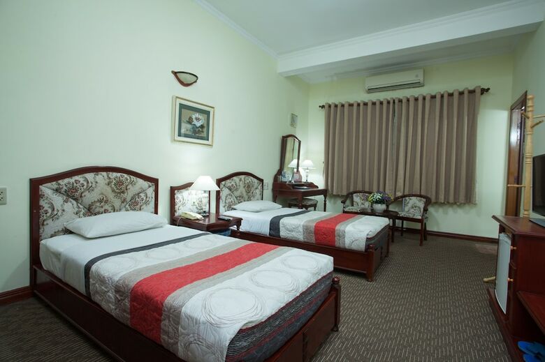 Hoang Ha Hotel