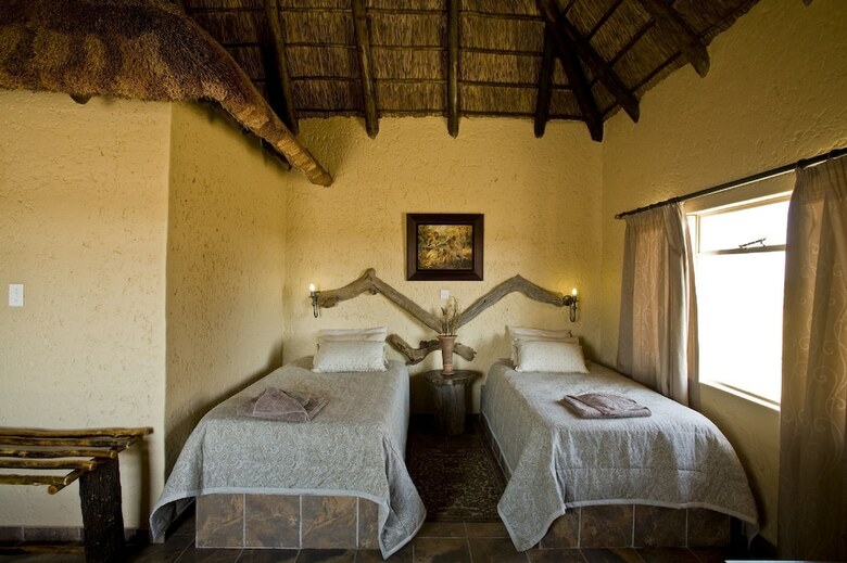 Posada Grassland Bushman Lodge