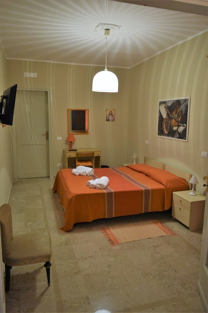 Hotel Turillo Home