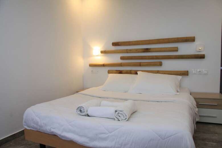 Hotel Sea La Vie Beachfront Suites