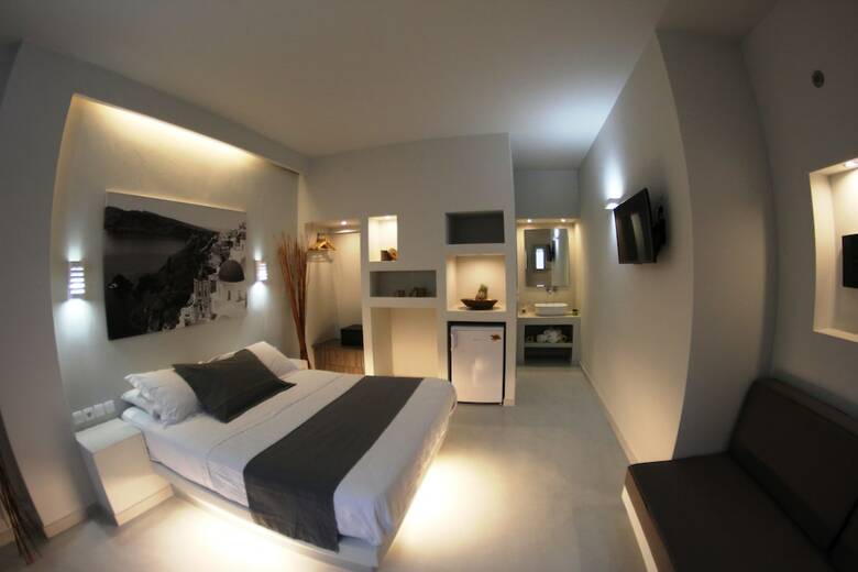 Hotel Sea La Vie Beachfront Suites