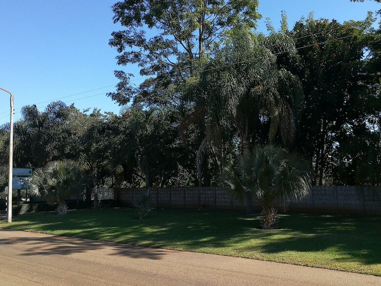 Hotel Palm Leaf Gardens