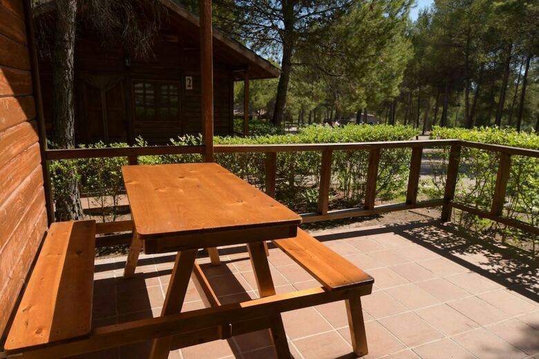 Aparthotel Cabanas Del Valle Del Cabriel