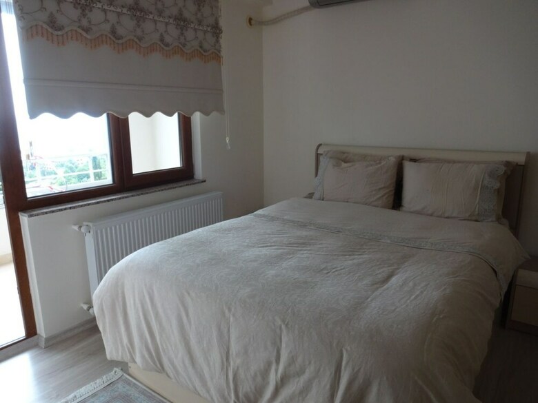Luxerious Three Bedroom Apartment