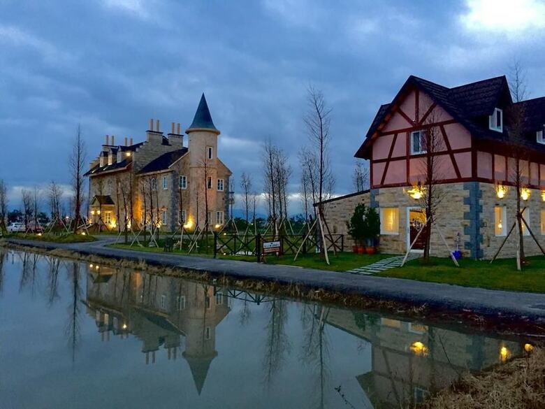 Bed & Breakfast Chateau De France
