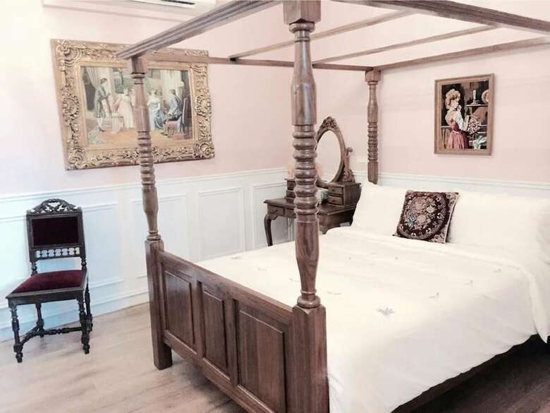 Bed & Breakfast Chateau De France