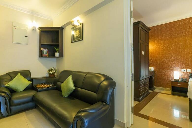 Aparthotel Aaha Airport Hotel