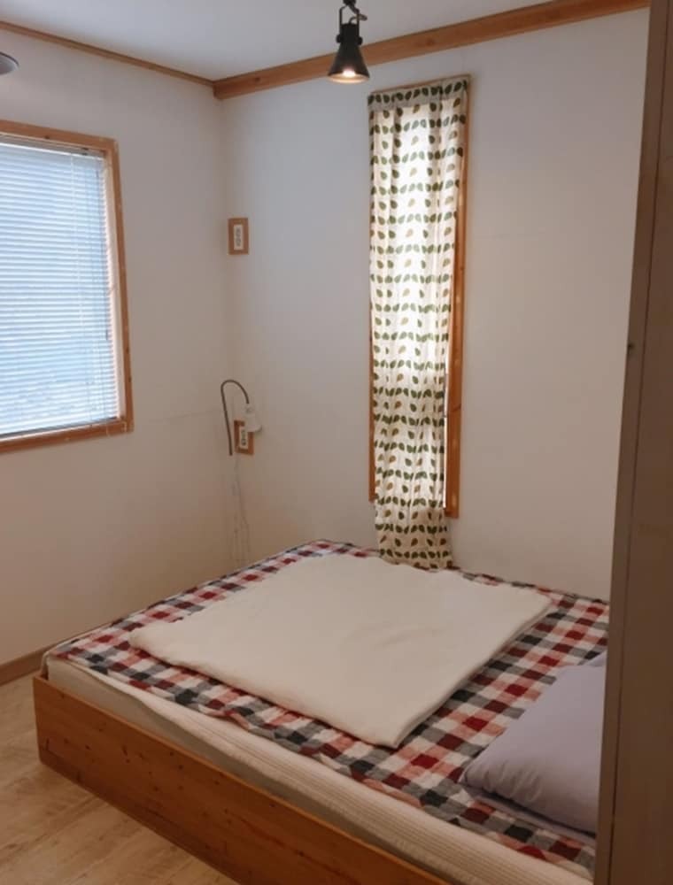 Hostal Aria Guesthouse - Hostel