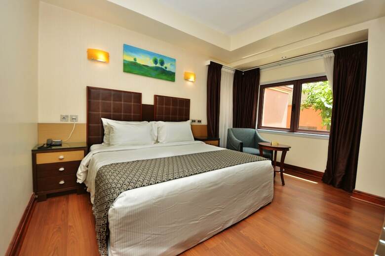 Hotel Alphaplus Apartments
