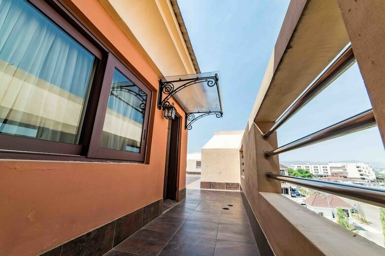 Hotel Alphaplus Apartments