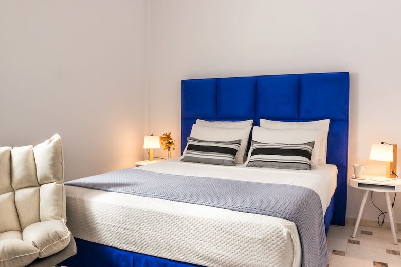 Damma Beachfront Luxury Villa