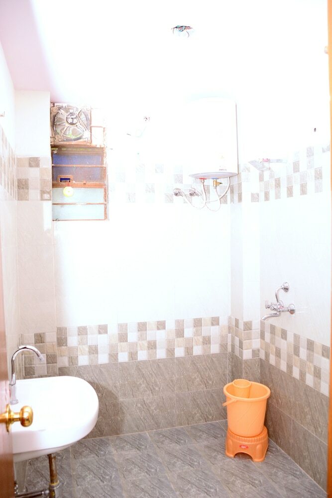 Hostal Hotel Sugandh Retreat