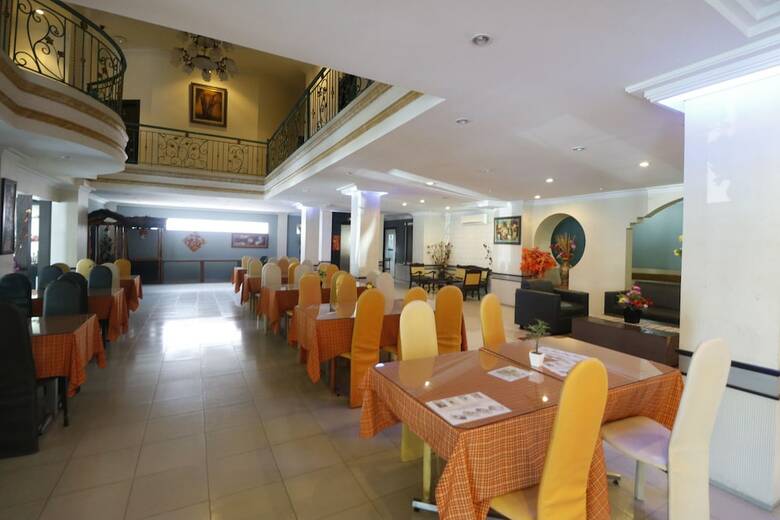 Hotel Reddoorz Plus @ Jalan Dr Sutomo Pekanbaru