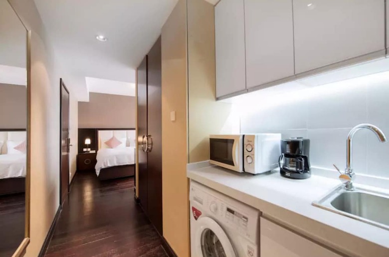 Acme City Apartment